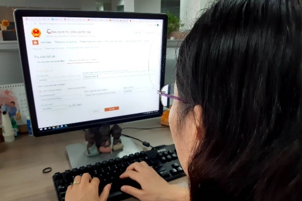 Ngành Giáo dục Quảng Ngãi triển khai thực hiện thu học phí không dùng tiền mặt