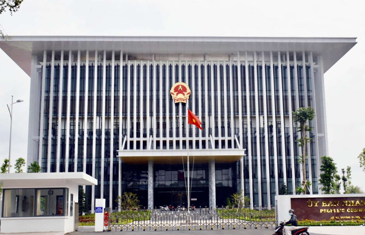 Phó phòng Nội chính ở Cà Mau tử vong tại nơi làm việc