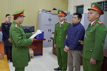 Bắt tạm giam Phó Trưởng phòng Tài nguyên và Môi trường ở Hà Giang