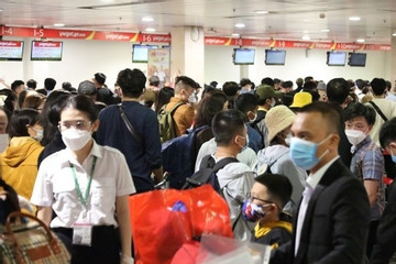 Sân bay Tân Sơn Nhất khuyến cáo hành khách đến làm thủ tục trước 2 giờ