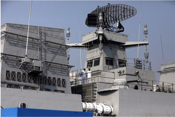 Ấn Độ triển khai 3 tàu chiến tới biển Ảrập