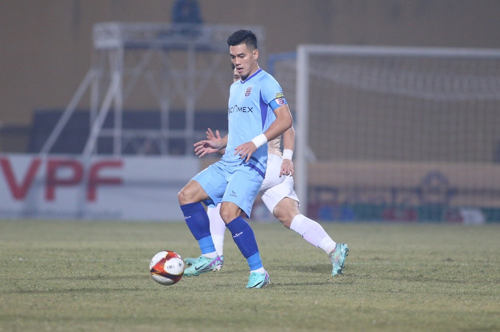 ca ha noi vs binh duong 1.jpg