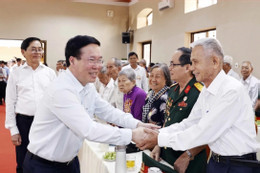Chủ tịch nước ký quyết định tặng quà người có công dịp Tết Nguyên đán 2024