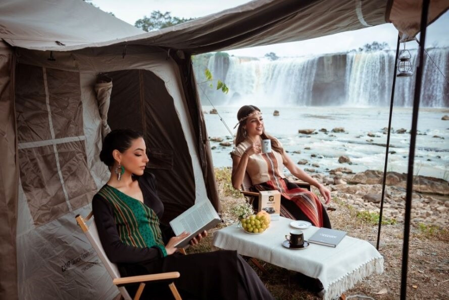 hoa hau hoa binh quoc te.jpg