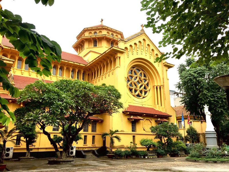 nha tho cua bac by ngua nui da 1.jpg