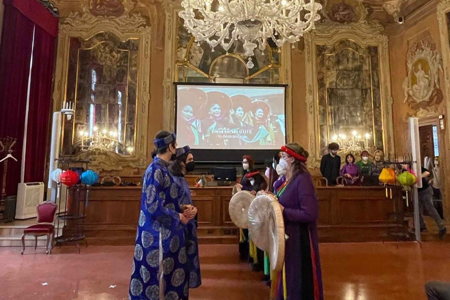 Tôn vinh và lan toả tình yêu tiếng Việt cho bạn bè quốc tế ở Italy