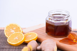 Giải rượu bằng nước chanh pha mật ong có khiến nồng độ cồn về 0 nhanh?