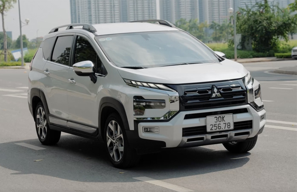 Mitsubishi Xpander Cross 2023 - xe gia đình gầm cao, giá rẻ cho người Việt