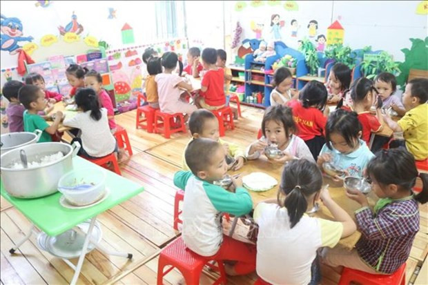 Stunting, underweight rates among ethnic minority children remain high hinh anh 1