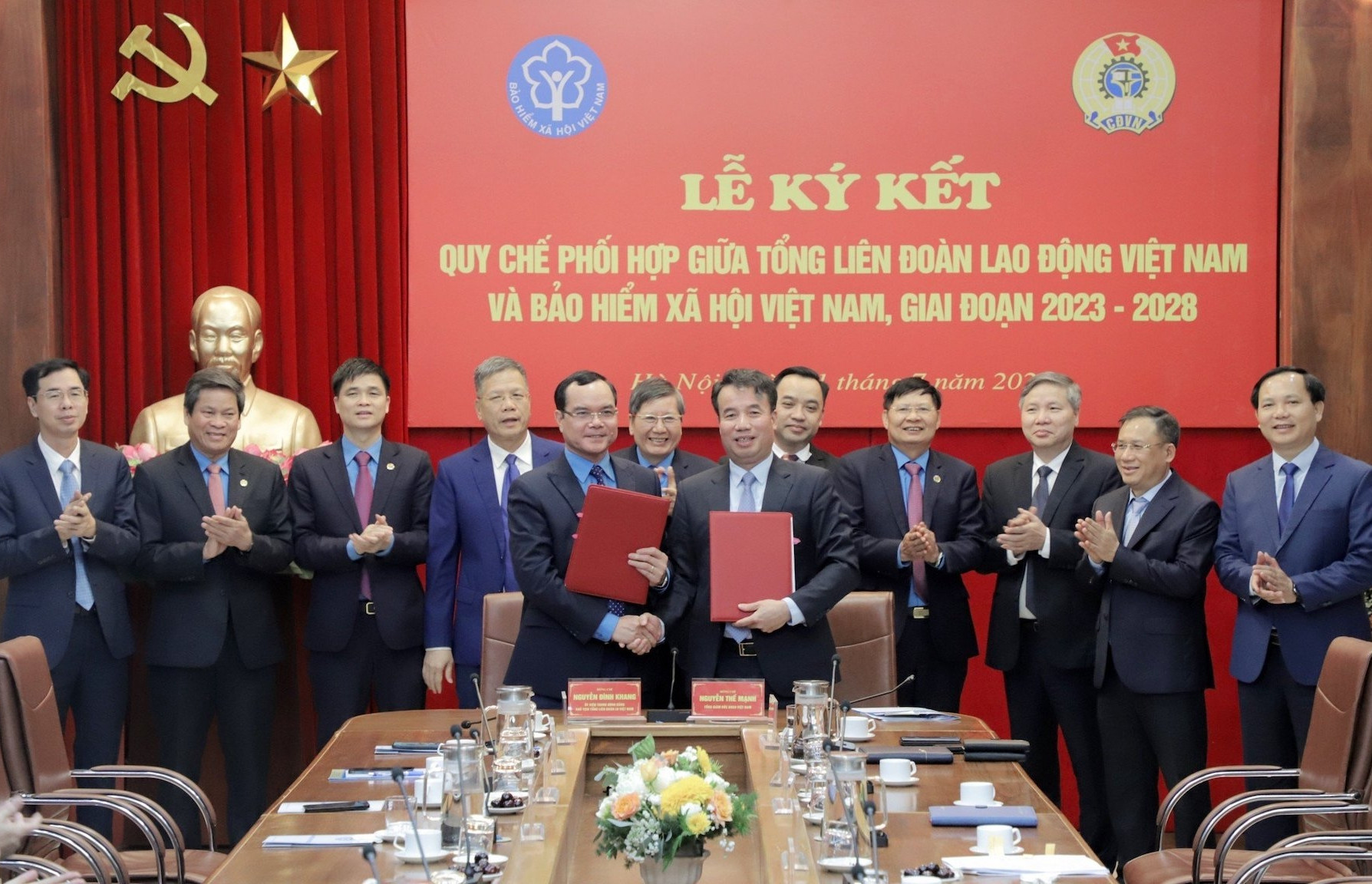 BHXH Việt Nam và Tổng Liên đoàn Lao động Việt Nam ký quy chế phối hợp
