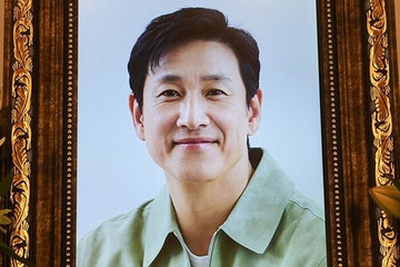 Đau xót lời nhắn Lee Sun Kyun 'Ký sinh trùng' gửi vợ trong lá thư tuyệt mệnh