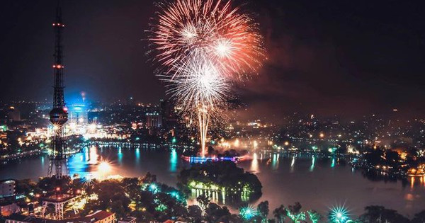 Fireworks to be displayed in 31 locations in Hanoi