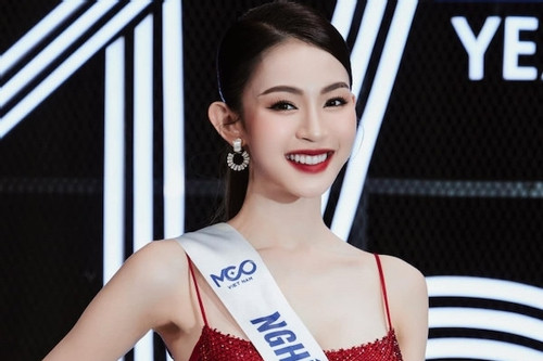 ‘Nàng thơ xứ Nghệ’ 24 tuổi gây thương nhớ ở Hoa hậu Hoàn vũ VN 2023