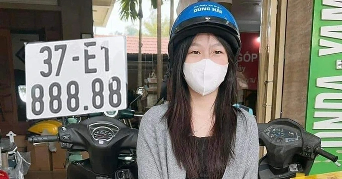 Nữ sinh viên trường đại học ở Hà Nội bấm được biển số 