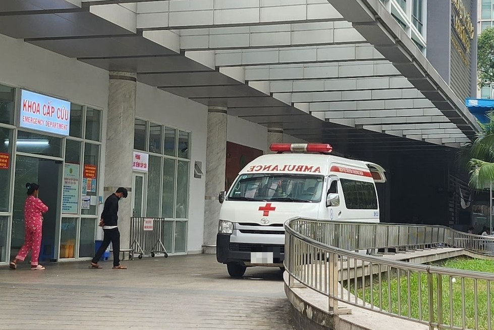 Bé trai 7 tuổi tử vong nghi do nghẹt thở sau khi ăn bánh