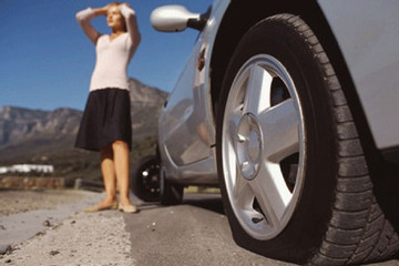 Các cách khắc phục lốp xe ô tô bị rò rỉ hơi với chi phí trên dưới 100.000 đồng
