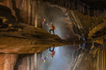 Khám phá hang Kiều 'nữ' với hệ thống thạch nhũ tuyệt đẹp ở Quảng Bình