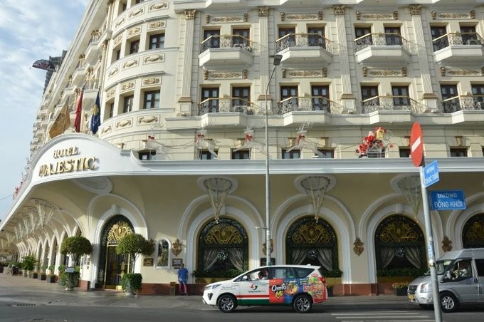 Hotel Majestic Saigon is one of the hotels with a long history (since 1925).
