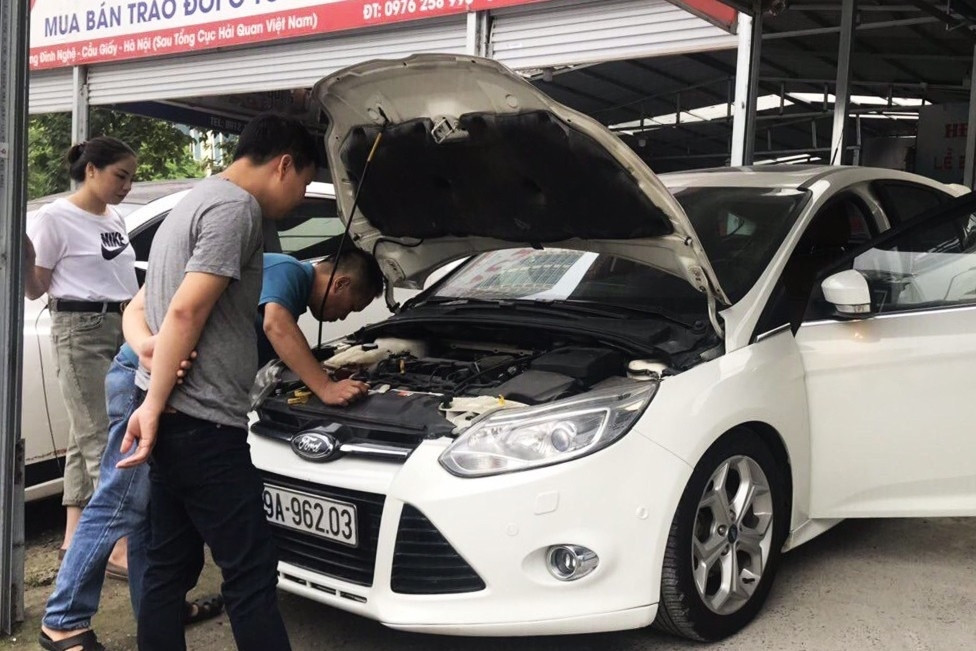 Những bí kíp nằm lòng khi mua ô tô cũ, tránh 'tiền mất tật mang'