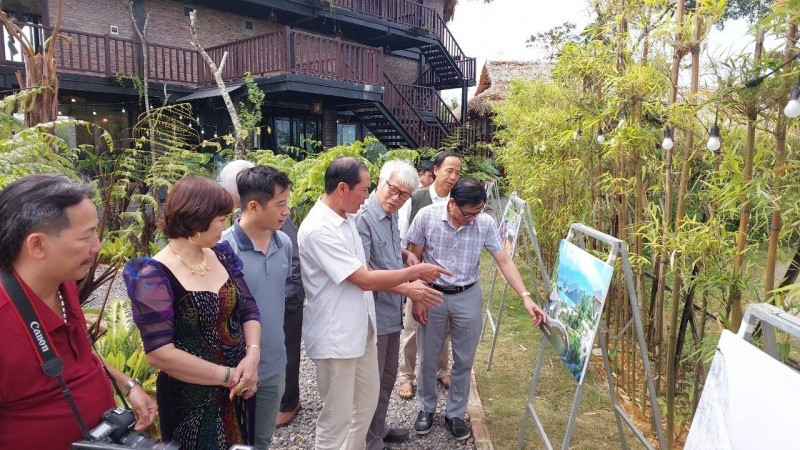 ảnh triển lãm.jpg