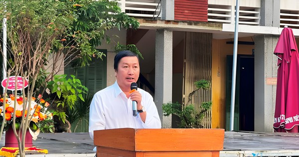 Vụ cô giáo bị 'khóa tay' đẩy ra khỏi lớp: Bổ nhiệm mới hiệu trưởng