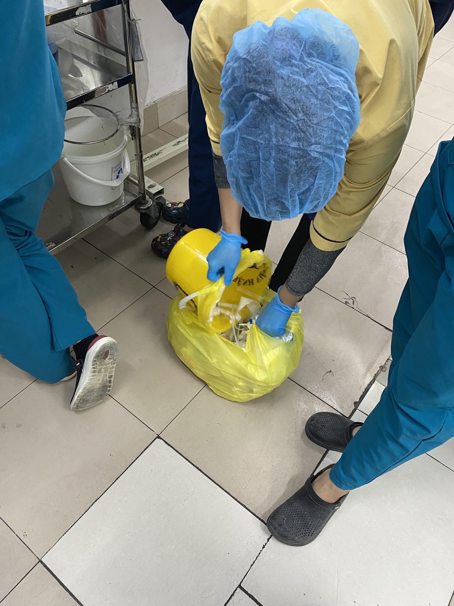 chất thải y tế .jpg