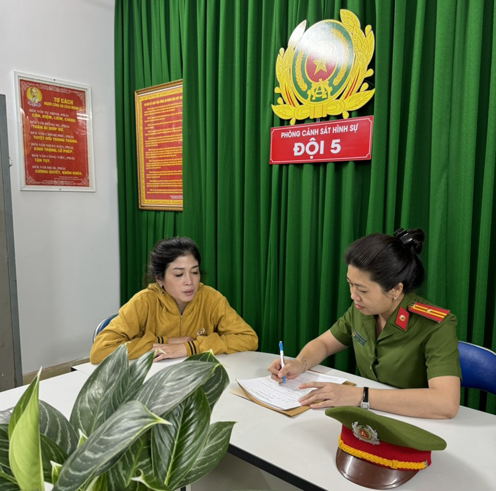 nha hang ban dam 1.png