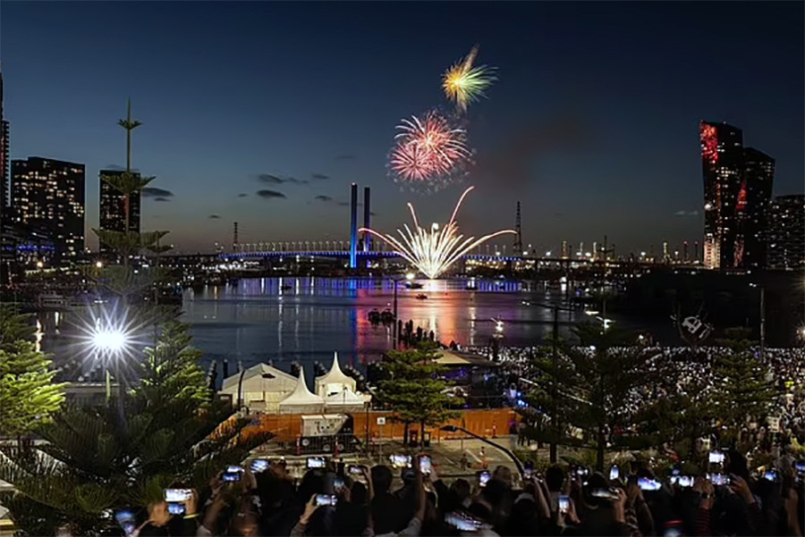 phao hoa melbourne.jpg