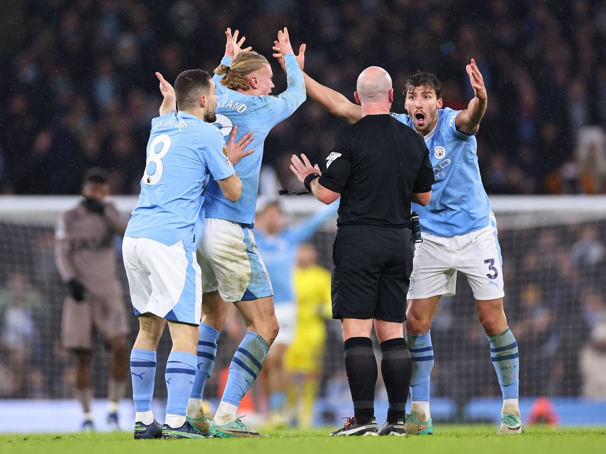 haaland trong tai 2.jpg