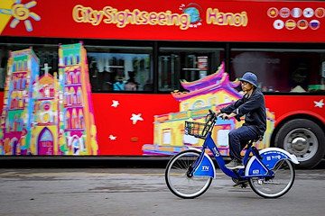 Hanoi to pilot two bicycle lanes