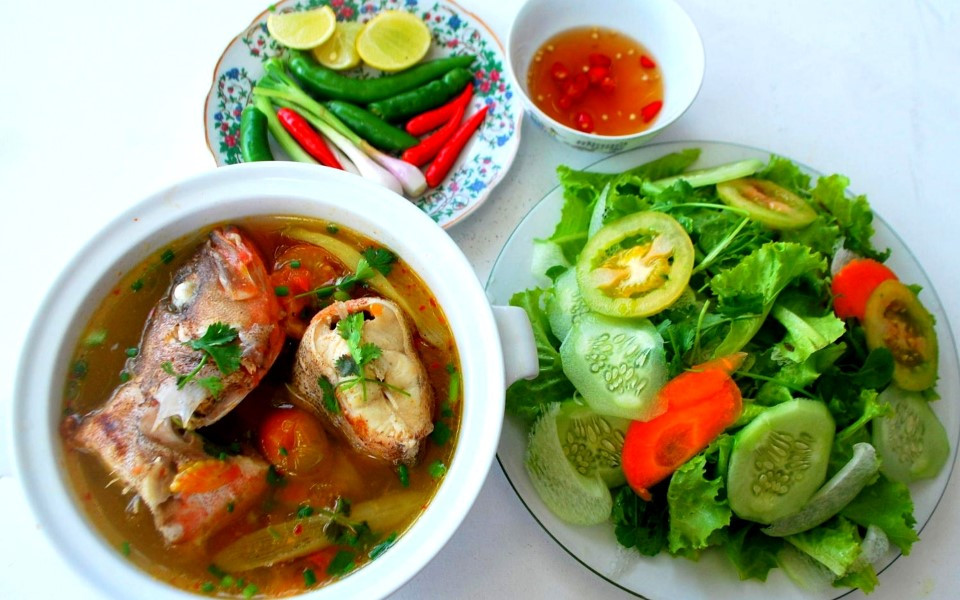 ﻿Savor grouper sour soup in central region