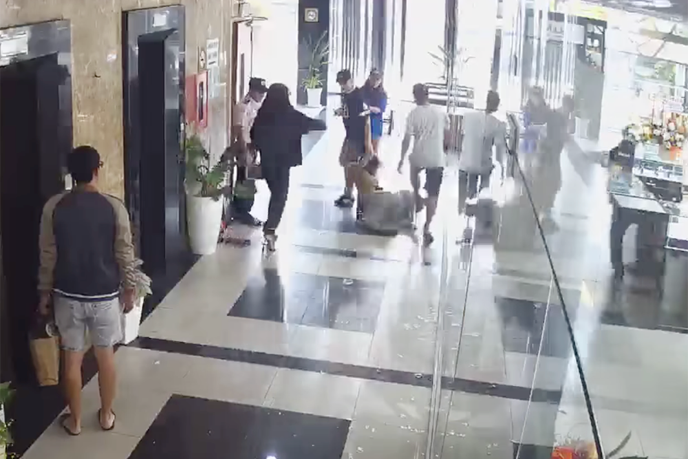 Vụ clip cô gái bị nắm tóc kéo lê, hành hung ở TP.HCM: Do mâu thuẫn tình cảm