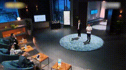 'Cá mập' giành nhau start-up làm ốp lưng điện thoại mỏng ở Shark Tank