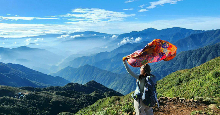 H’mong village in Dien Bien learns to develop community-based tourism