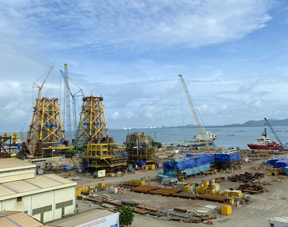 petrovietnam tang truong 1.jpg