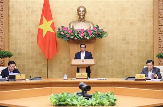 PM demands priority to promoting economic growth hinh anh 1
