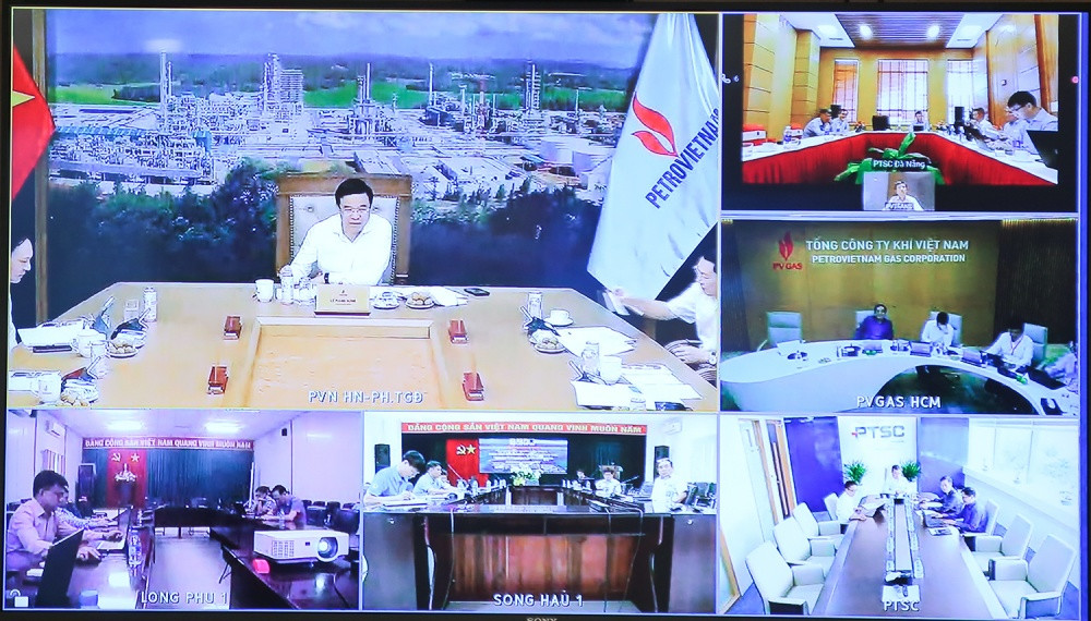 prtrovietnam dau tu 3.jpg