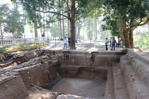 VN, South Korea excavate Óc Eo archaeological site in An Giang