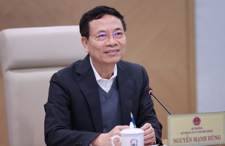 bo truong nguyen manh hung giao ban 2.jpg