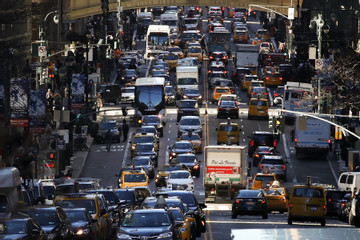 Lái ô tô gây tiếng ồn lớn có thể bị phạt hơn 2.600 USD