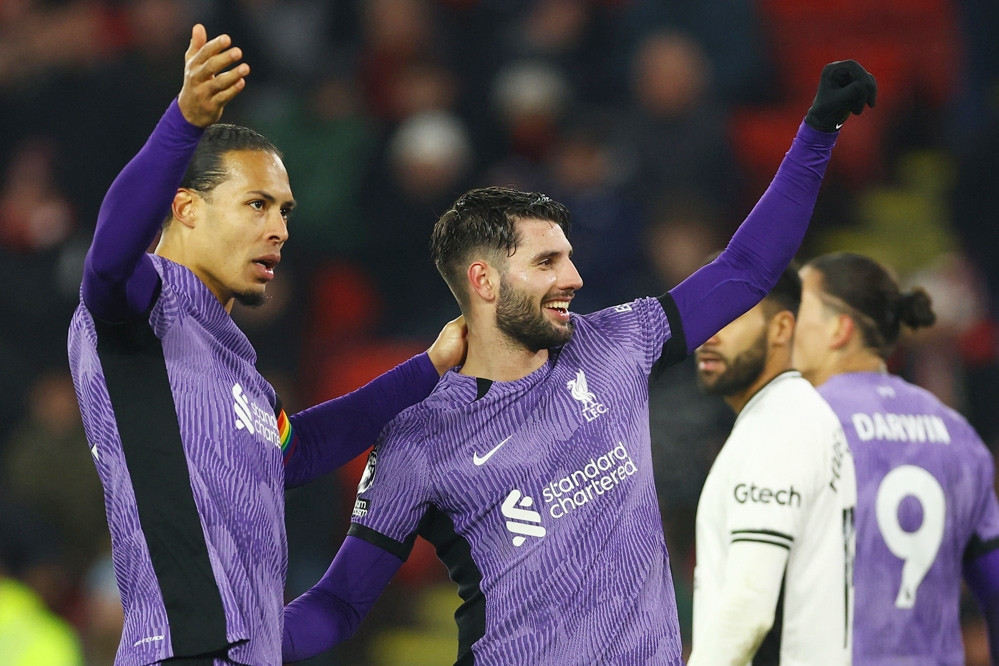 Liverpool dễ dàng đánh bại Sheffield Utd