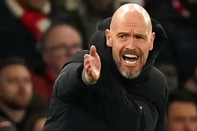 MU chỉ còn kém Man City 3 điểm, Erik ten Hag dõng dạc tuyên bố