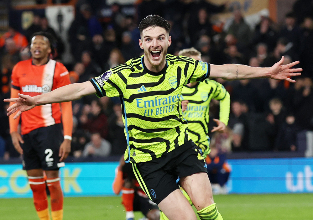 Aston Villa Arsenal.jpg