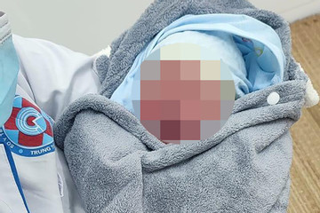 Bé gái sơ sinh 1 ngày tuổi bị mẹ bỏ rơi tại bệnh viện