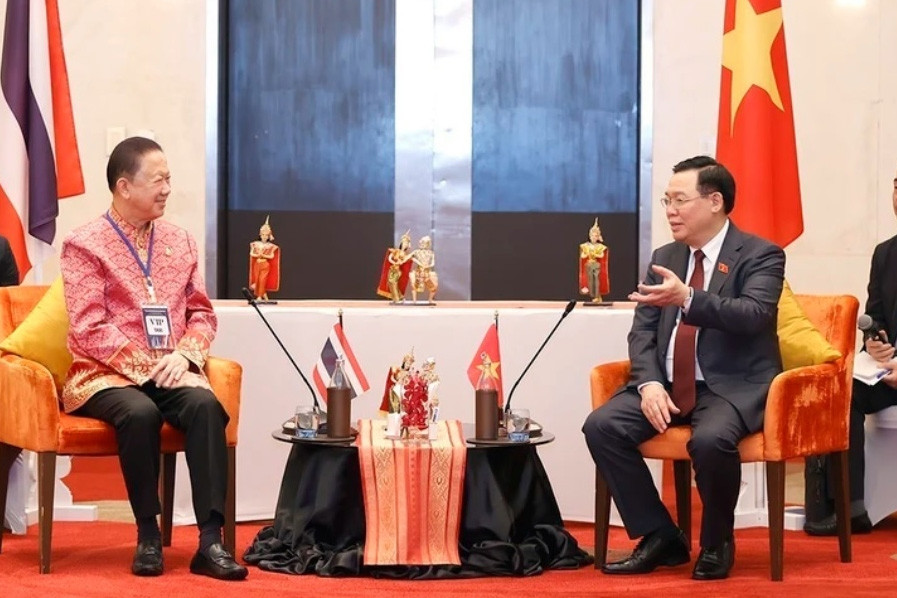 Chủ tịch Quốc hội mong muốn các tập đoàn Thái Lan mở rộng đầu tư tại Việt Nam