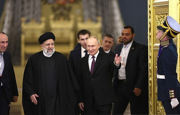 Chuyên cơ của ông Putin định đáp xuống Iran khi tới thăm Ảrập Xêút và UAE