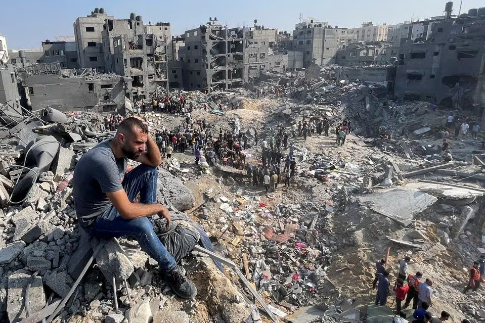 HĐBA bỏ phiếu về ngừng bắn ở Gaza, Israel tái mở nhà tù ngầm giam tay súng Hamas