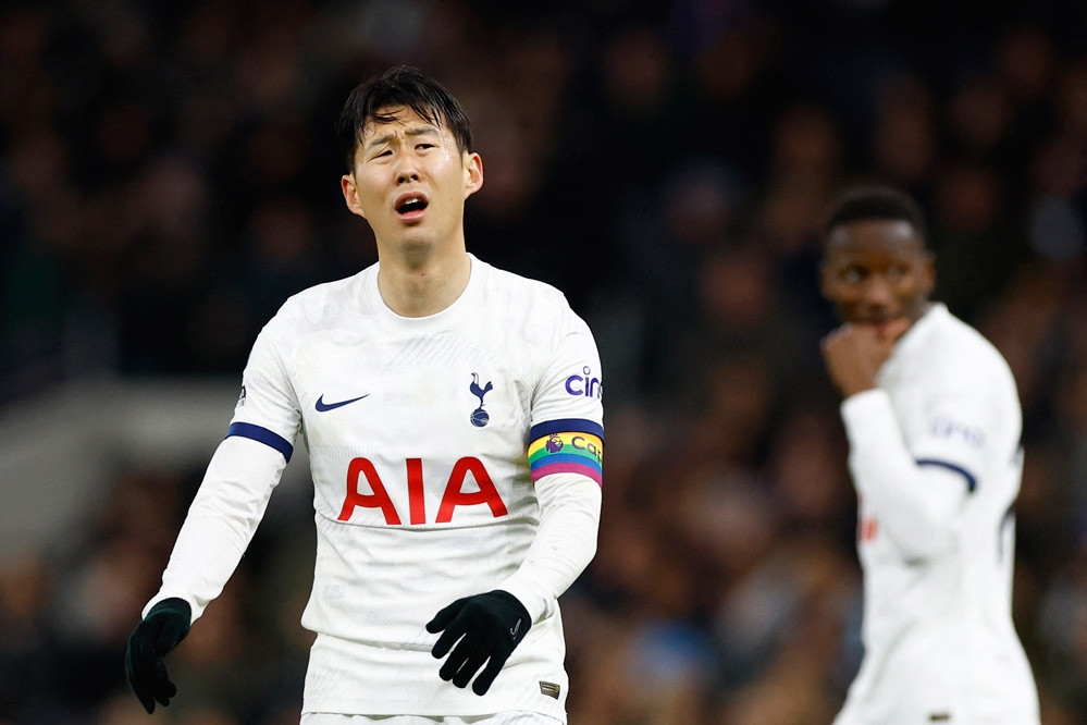 Kết quả bóng đá hôm nay 8/12/2023: Tottenham thua ngược, Newcastle thảm bại