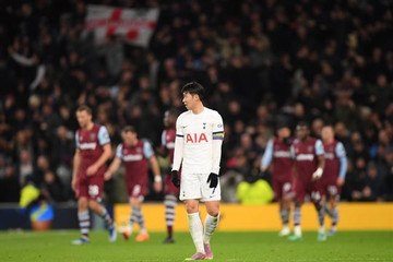 Tottenham lập kỷ lục tồi tệ Ngoại hạng Anh, Son Heung Min cạn lời