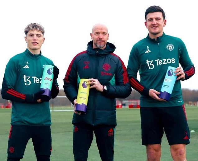 erik ten hag garnacho harry maguire.jpg